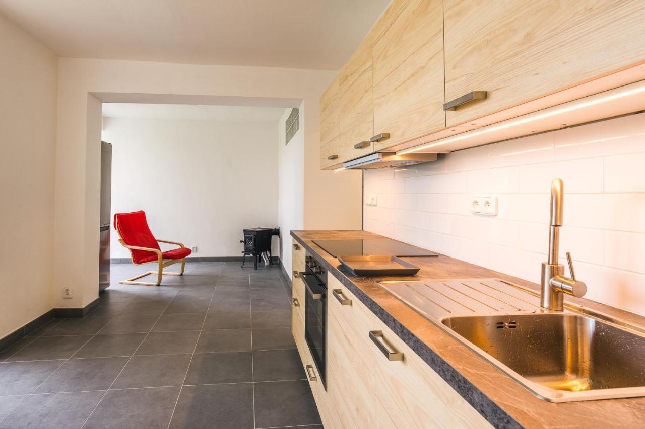 Apartmany Pekna 10 โนวาเปซ ภายนอก รูปภาพ