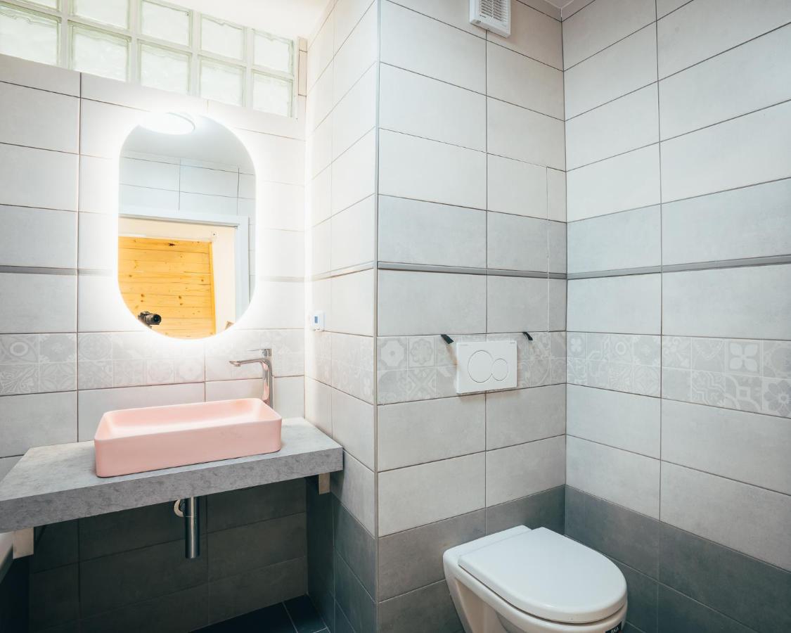 Apartmany Pekna 10 โนวาเปซ ภายนอก รูปภาพ