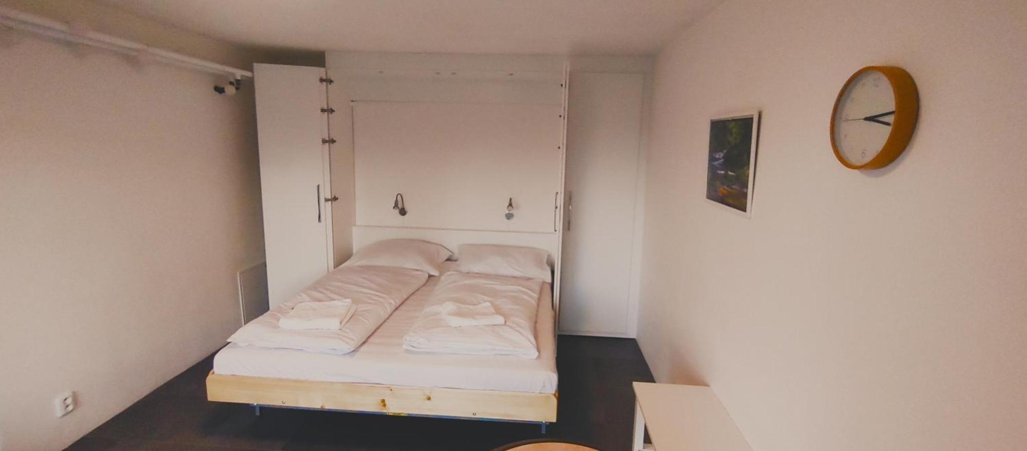 Apartmany Pekna 10 โนวาเปซ ภายนอก รูปภาพ